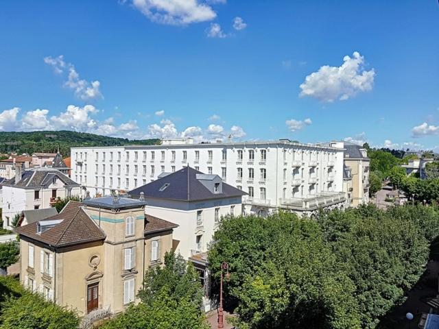 Vittel Spacieux 2 Pieces Renove - Confortable - Vue - 200 Metres Thermes Dış mekan fotoğraf